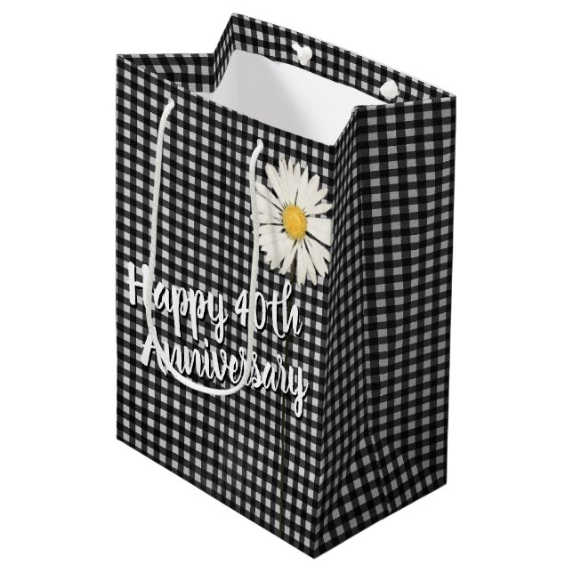 40th Anniversary Daisy On Gingham Medium Gift Bag (Front Angled)