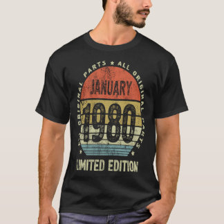 40th Birthday Anniversary  for Her  Born January 1 T-Shirt