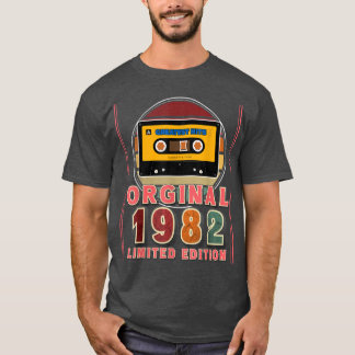 40th Birthday Gift 1982 Hits Retro Music Cassette T-Shirt