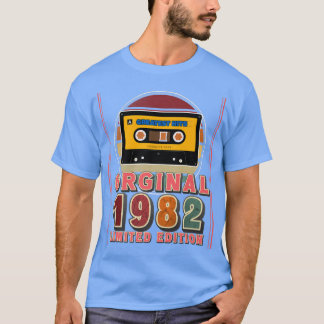 40th Birthday Gift 1982 Hits Retro Music Cassette  T-Shirt