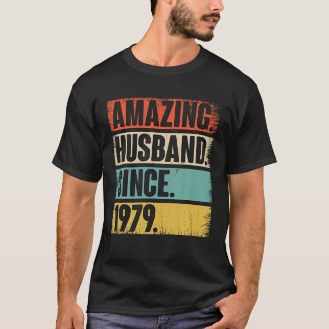 43 Wedding Aniversary Gift Him - Amazing Husband S T-Shirt (Front)