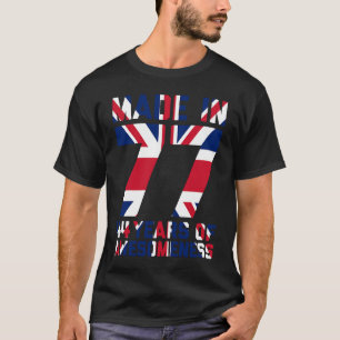 44th Birthday British Men Women 44 Year Old 1977 T-Shirt