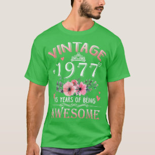 45 Year Old Made In Vintage 1977 45th Birthday Gif T-Shirt