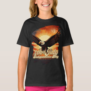 4th of July – Majestic Eagle & Fireworks Tribute🦅 T-Shirt