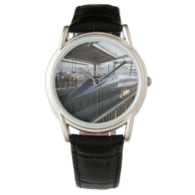 500 Series Shinkansen 新幹線 Bullet Train Watch (Front)
