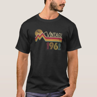 59Th Birthday 1962 59 Years Old Vintage Retro Styl T-Shirt
