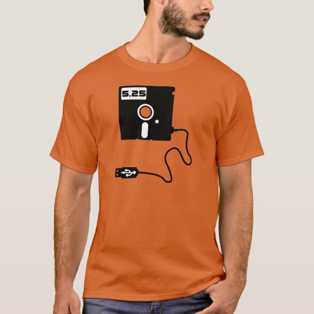 5.25-inch floppy disc USB Geek Nerd T-Shirt (Front)