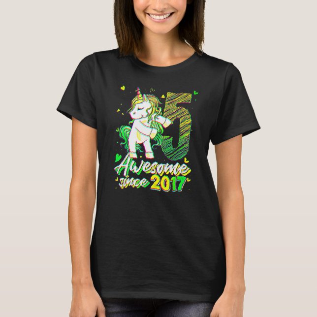 5 Years Old  Unicorn Flossing 5th Birthday Girl Un T-Shirt (Front)