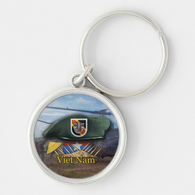 5th special forces green berets nam Keychain (Front)