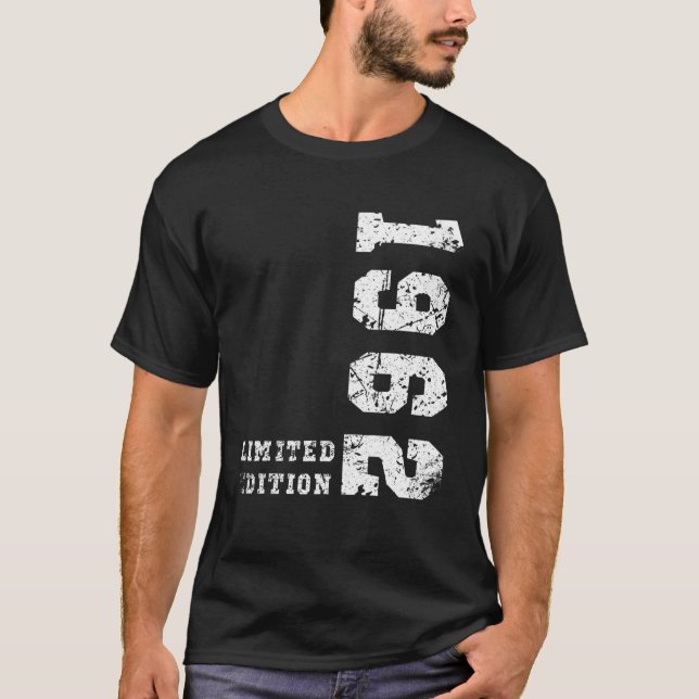 60Th Birthday Women Men 60 Years 1962 Trend Retro T-Shirt (Front)
