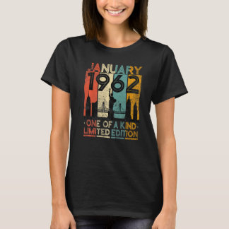 61 Years Old Vintage January 1962 Birthday Men Wom T-Shirt