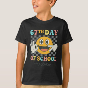 67th Day Of School Vibes 67 Meme Cute Smile Face T-Shirt
