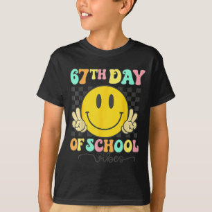 67th Day Of School Vibes Groovy Smile Face 67 Six T-Shirt