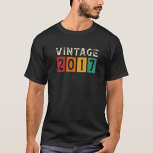 6 Years Old  Vintage 2017 6th Birthday Men Women K T-Shirt