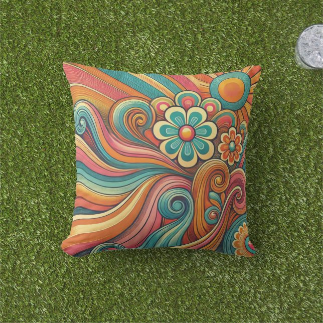 70s Psychedelic Floral Design – Retro Groovy Art Cushion (Grass)