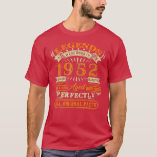 70th Birthday  Vintage Legend Born In 1952 70 Year T-Shirt