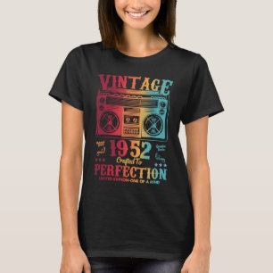 71st Years Old Birthday  Vintage 1952 Women Men T-Shirt