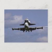 747 and shuttle arriving, Ottawa International Air