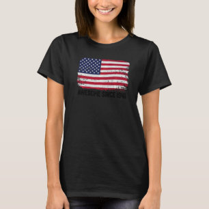 76th Birthday Vintage Usa Flag Awesome Since 1946 T-Shirt