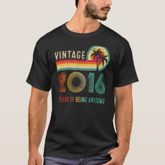 7 Year Old  Vintage Born In 2016 7th Birthday Retr T-Shirt