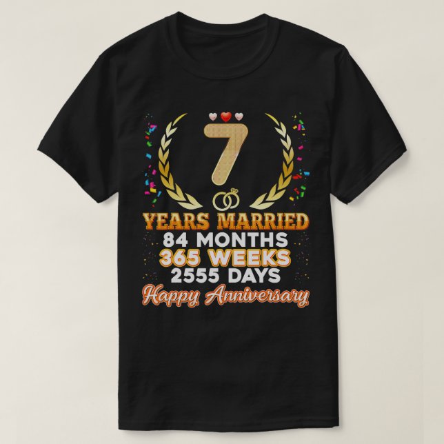 7 Years Married Happy 7th Wedding Anniversary Coup T-Shirt (Design Front)