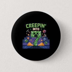 7th Birthday Gamer Pixel Creepin’ Into 7 Video Gam 6 Cm Round Badge