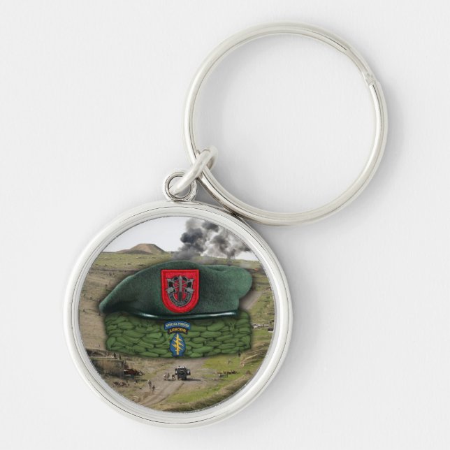 7th special forces green berets veterans Keychain (Front)