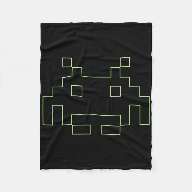 80s Arcade Game Retro Space Alien Invaders Gamer  Fleece Blanket (Front)