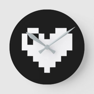 8-bit Pixel Heart Round Clock