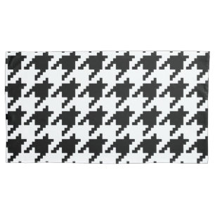 8 Bit Pixel Houndstooth Check Pattern Pillowcase