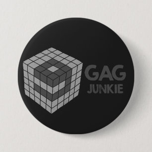 9gag junkie logo in cube 7.5 cm round badge