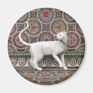 A cat on the mosaic magnet