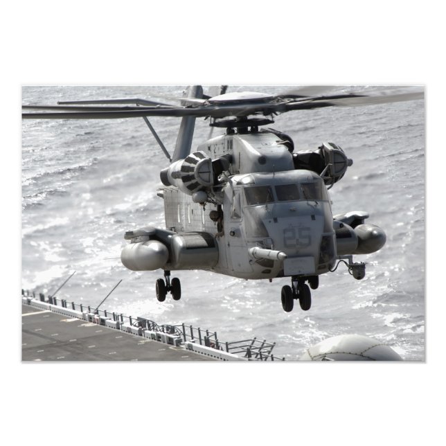 A CH-53E Super Stallion helicopter Photo Print (Front)