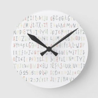 A gift full of sincerity round clock