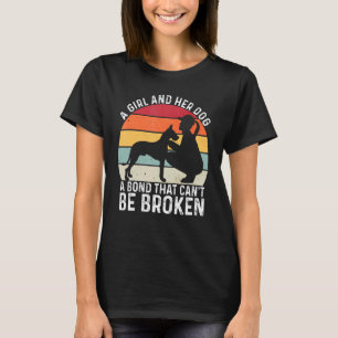 A Girl And Her Dog A Bond That Can't Be Broken Vin T-Shirt