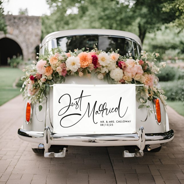 A Little Retro Just Married Car Banner (Creator Uploaded)