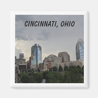 A magnet with a city photo of Cincinnati, Ohio.