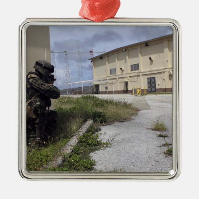 A Marine posts security Metal Tree Decoration (Front)