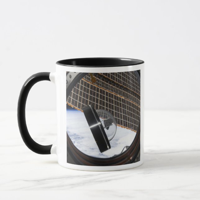 A moon rock 2 mug (Left)
