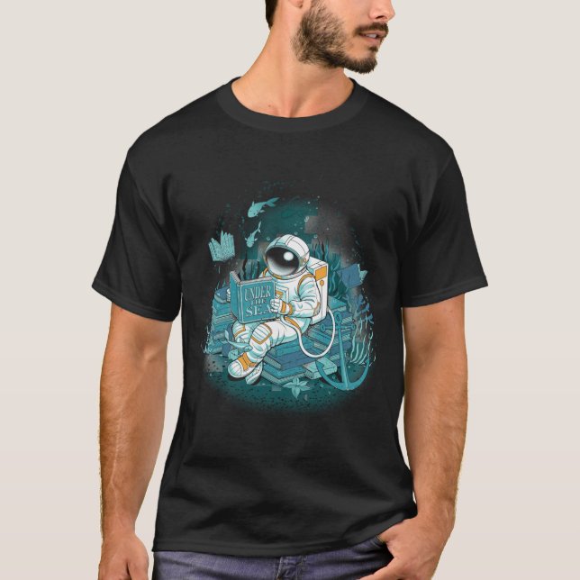A reader lives a thousand lives - Cosmonaut Under  T-Shirt (Front)