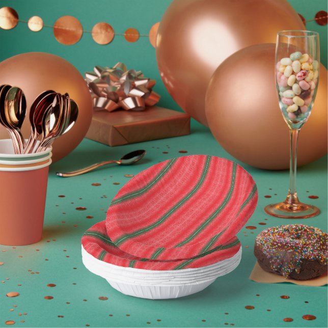 a red and green striped background paper plate (Multi)