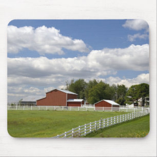 A red barn and farm at Pamona, Kansas. Mouse Pad