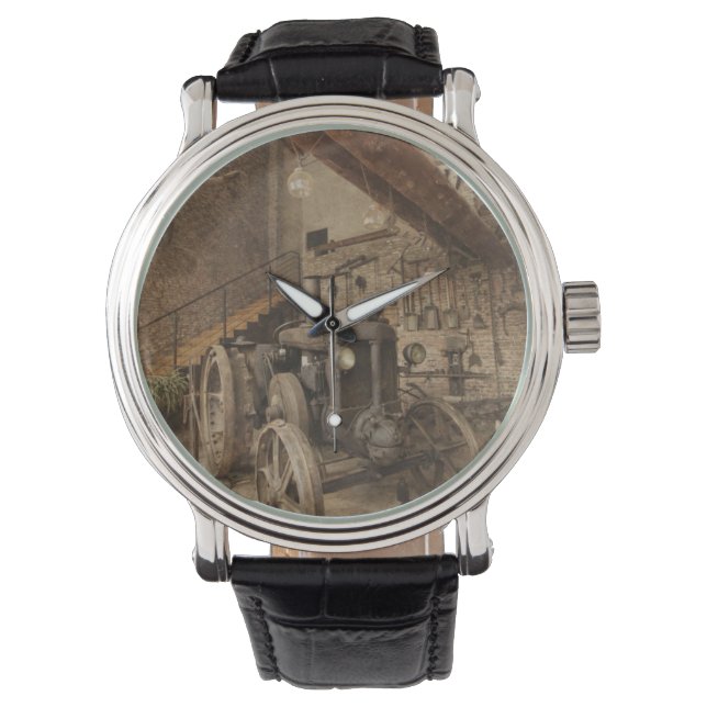 A refined clock watch (Front)