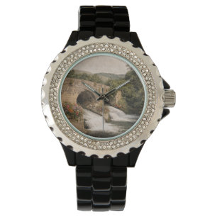 A refined clock watch