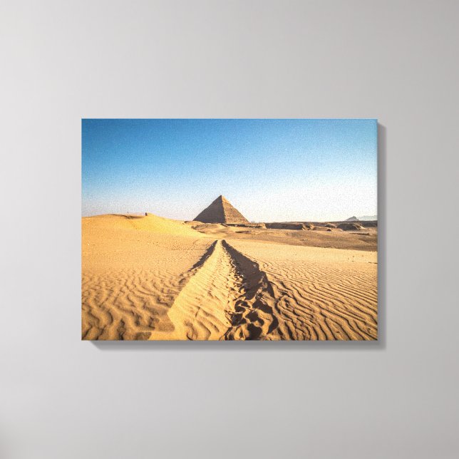 A road to the pyramid canvas print (Front)