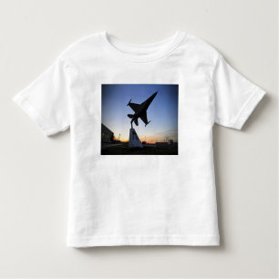 A scale model of an F-16 C Fighting Falcon Toddler T-Shirt