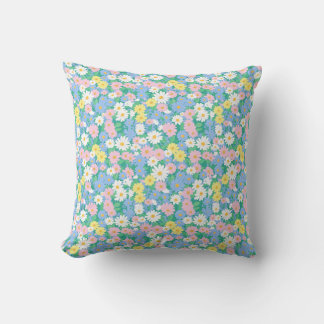 A seamless pattern of colourful daisies in pastel Cushion