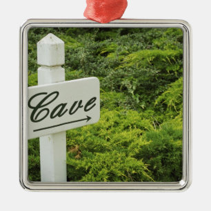 A sign pointing tho the wine cellar (Cave) in Metal Tree Decoration
