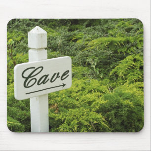 A sign pointing tho the wine cellar (Cave) in Mouse Pad
