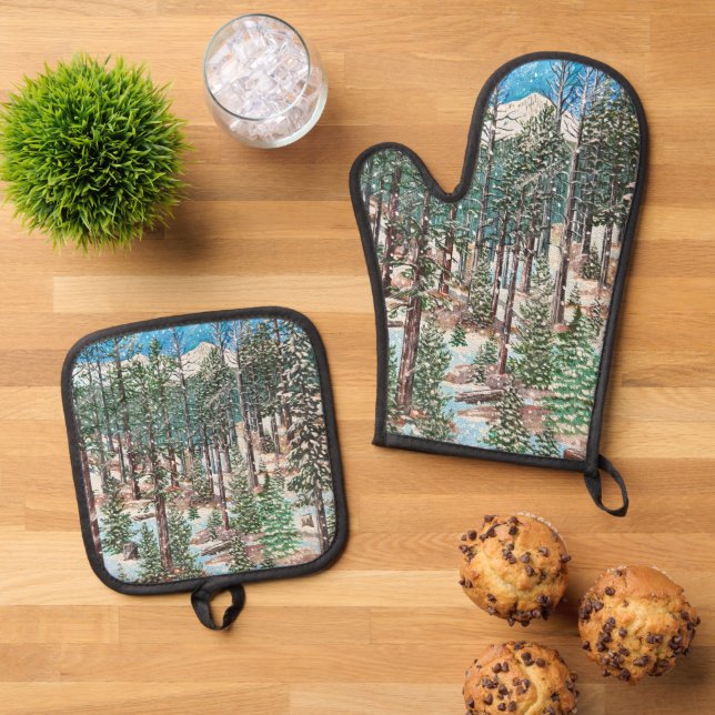A Snowy Sunday Apron Oven Mitt & Pot Holder Set (Top Down)